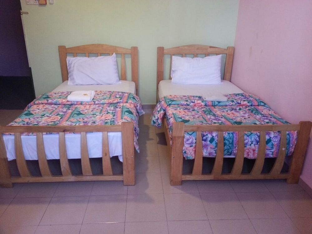 Oyo 89584 Hotel Sahara Kuala Kubu Bharu Buitenkant foto