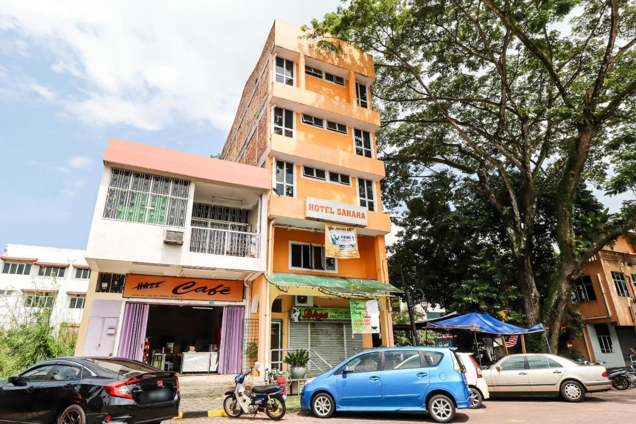 Oyo 89584 Hotel Sahara Kuala Kubu Bharu Buitenkant foto