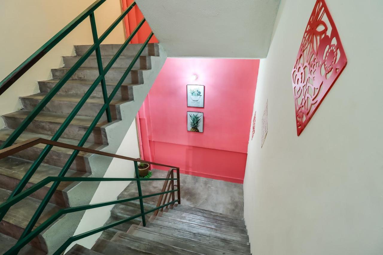 Oyo 89584 Hotel Sahara Kuala Kubu Bharu Buitenkant foto