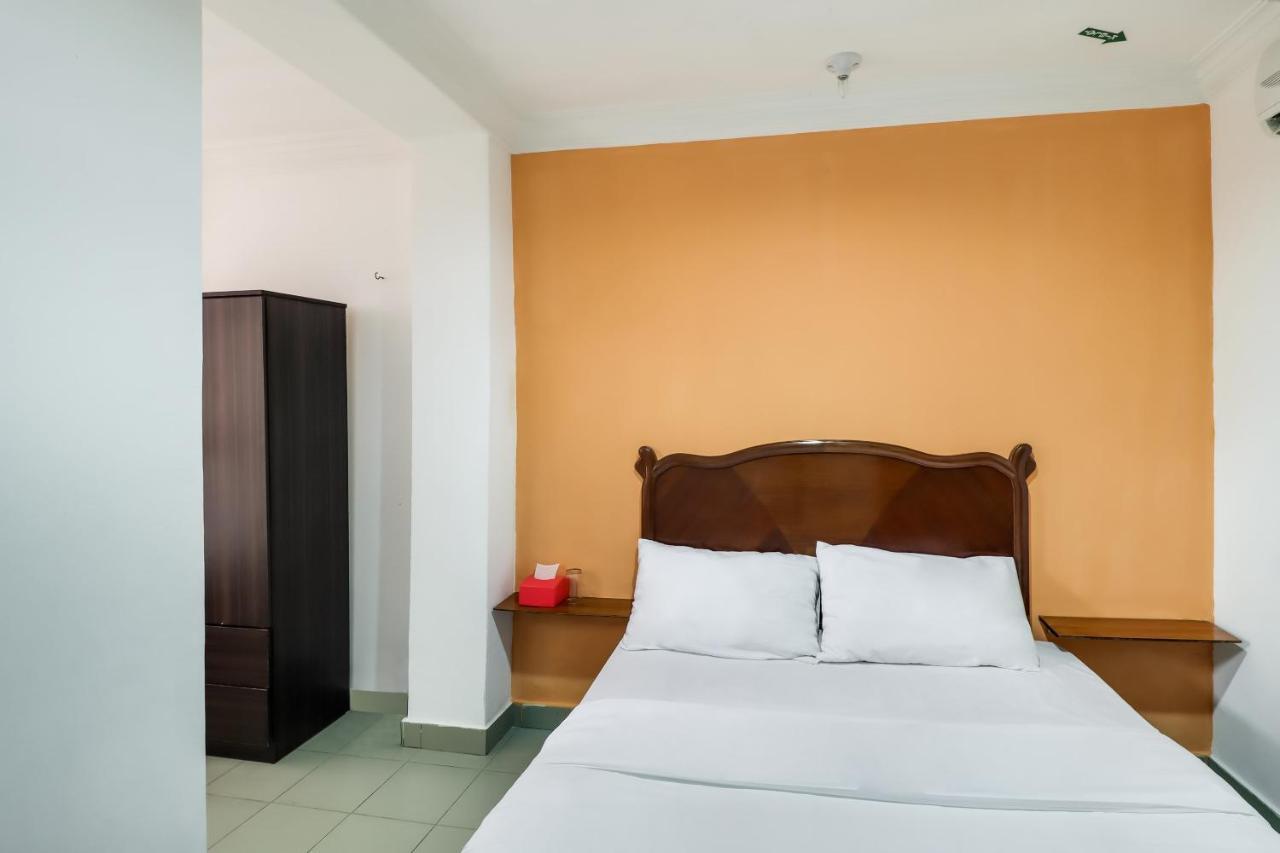Oyo 89584 Hotel Sahara Kuala Kubu Bharu Kamer foto