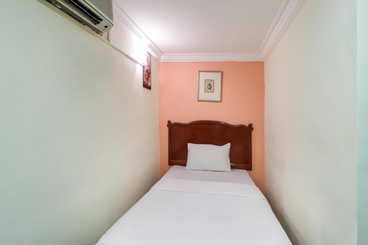 Oyo 89584 Hotel Sahara Kuala Kubu Bharu Buitenkant foto