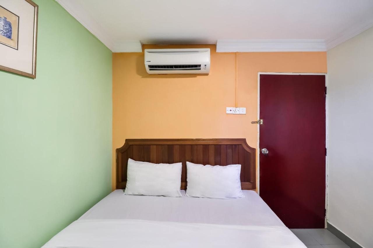 Oyo 89584 Hotel Sahara Kuala Kubu Bharu Buitenkant foto